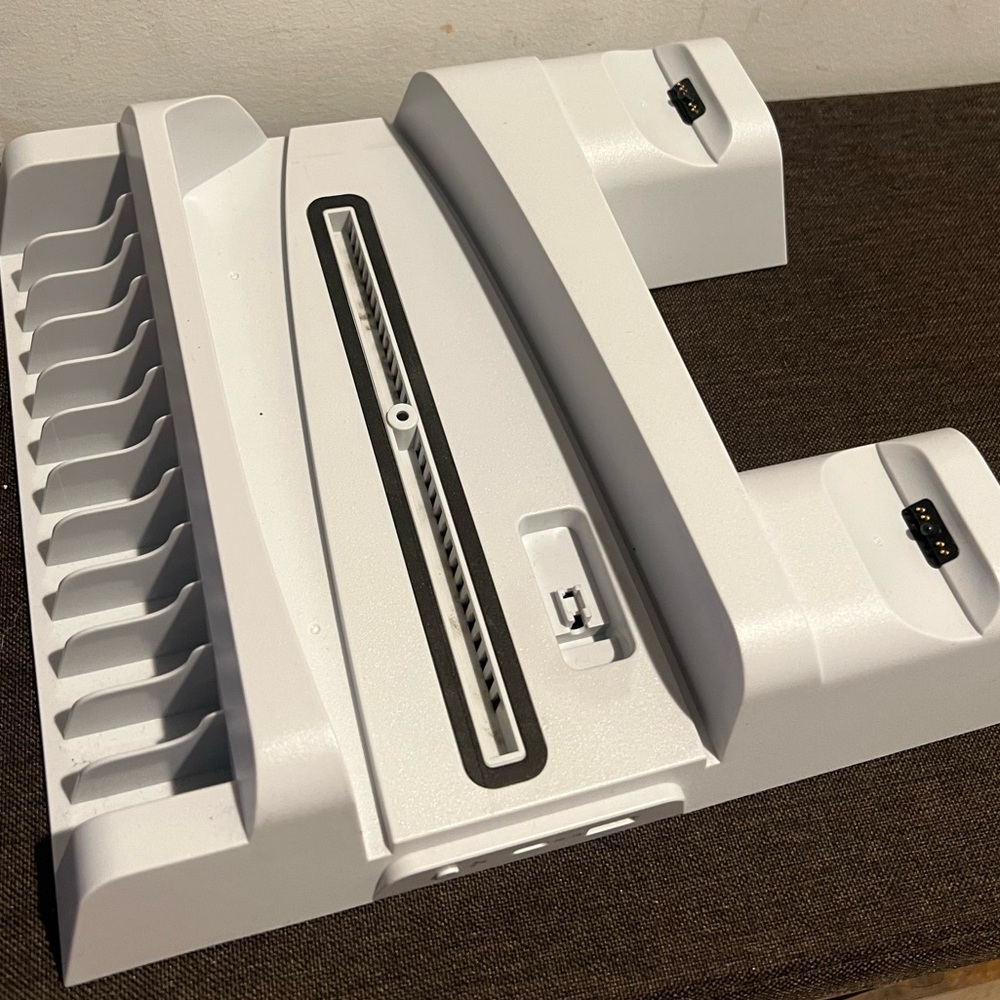 PS5 Fan with game storage & dual-controller charging station